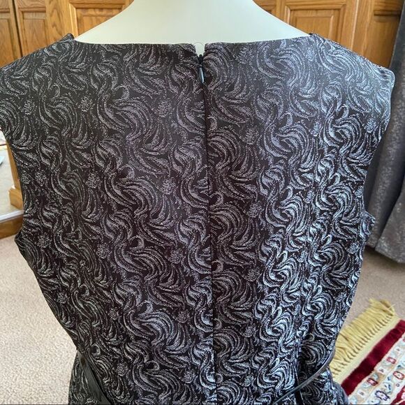 Black Label by Evan Picone Jacquard Grey Metallic Fit & Flare Sleeveless Dress - Picture 5 of 11